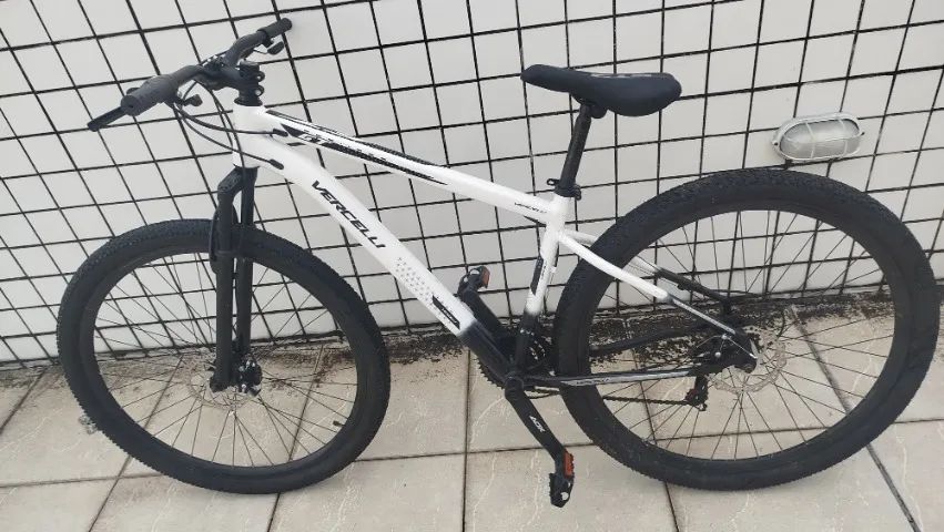 Bicicleta Vercelli GT Branca Aro 29, Quadro 17, com nota e manual - Foto 2