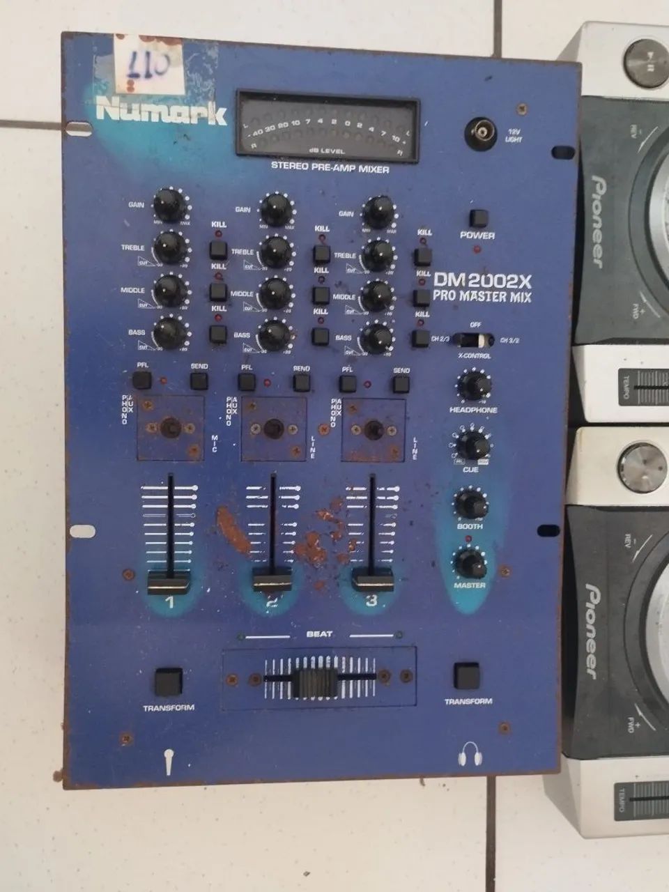 Kit DJ Pioneer CDJ-200 + Mesa Numark DM2002X - Foto 2