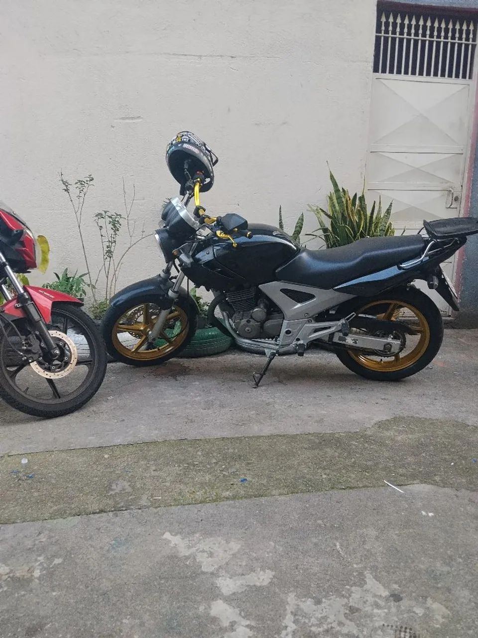 CBX Twister 250