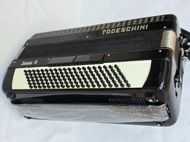 Acordeon 120 Baixos Todeschini Super 6 Impecável - Foto 4