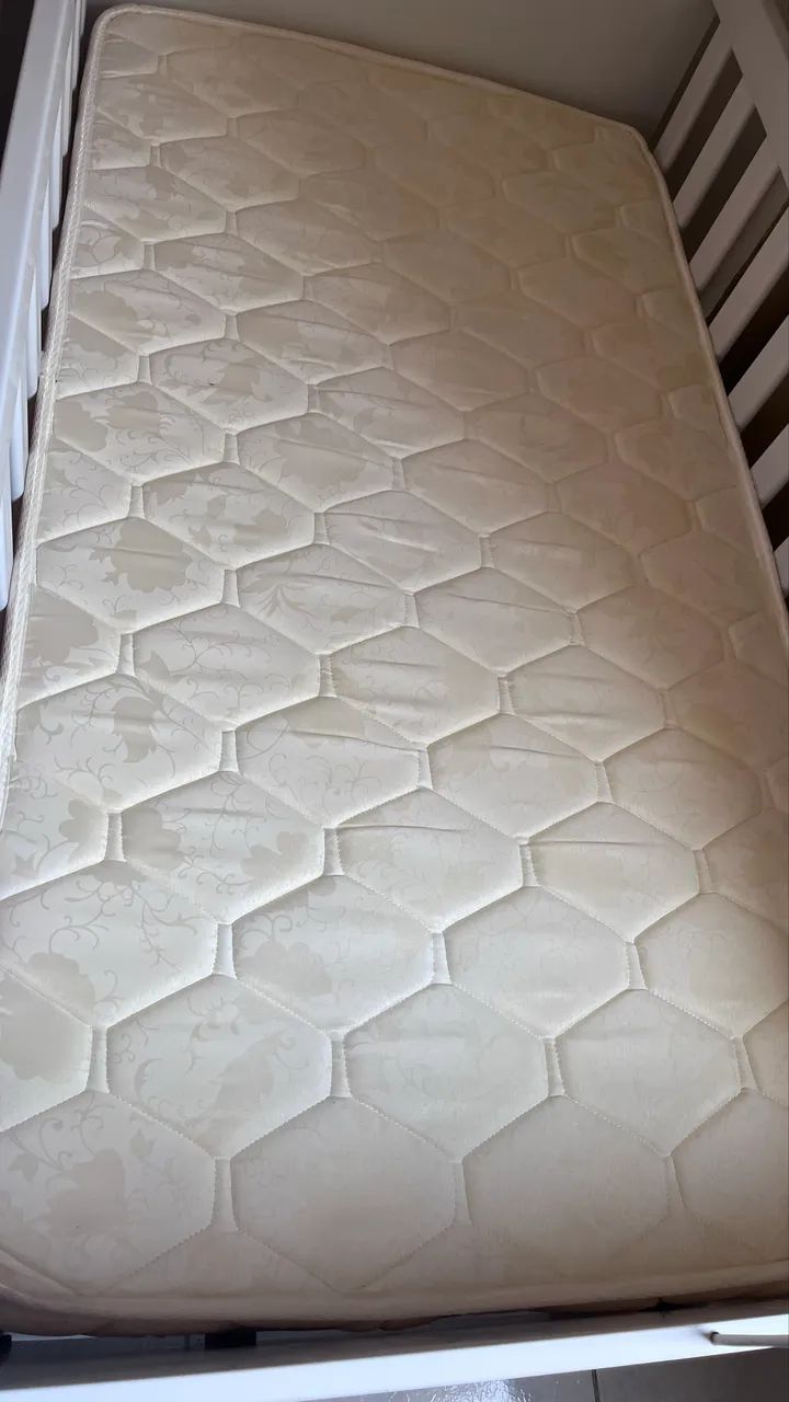 Vendo Berço Americano Mini Cama com Colchão impermeável  - Foto 5