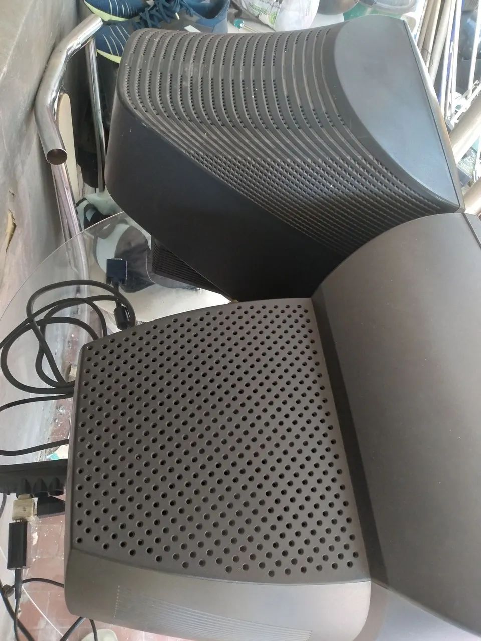 Vende- 2 monitores de tubo um da marca dell o outro da marca lg ambos 14 polegadas - Foto 4