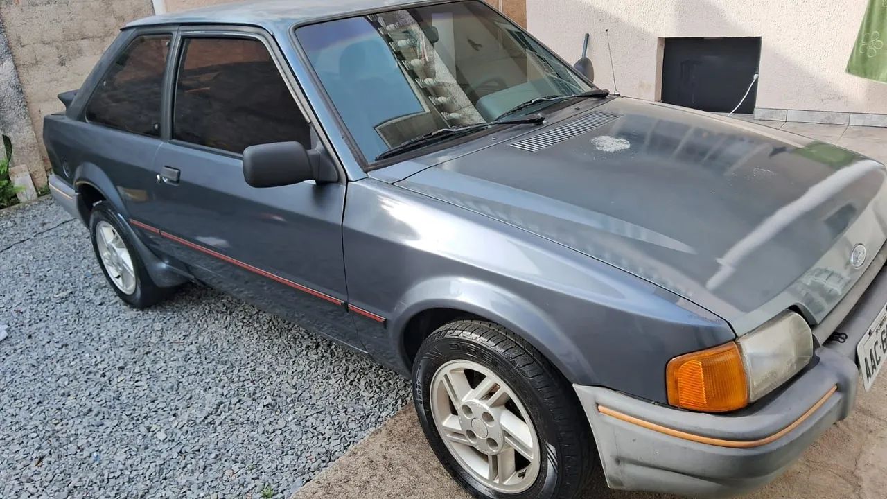 Ford Escort XR3 1.8 / 1.6 Beneton/form./laser 1986