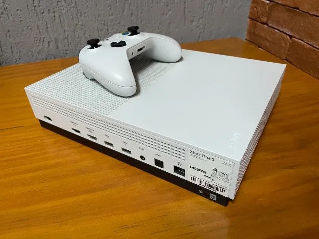 Console Xbox ONE S 1TB Microsoft Seminovo (Com Garantia) - Foto 2