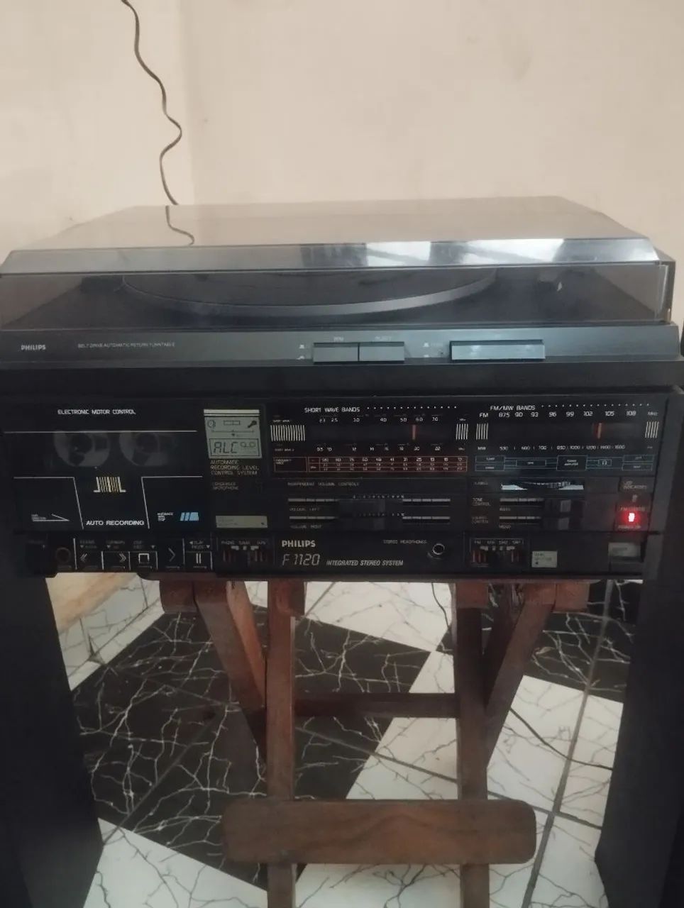 Vitrola Vinil Philips  DEFEITO  - Foto 3