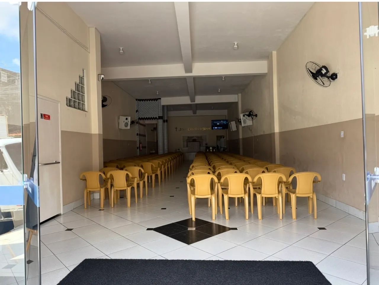 Alugo ou vendo imóvel comercial + residencial com 4 apartamentos  - Foto 2