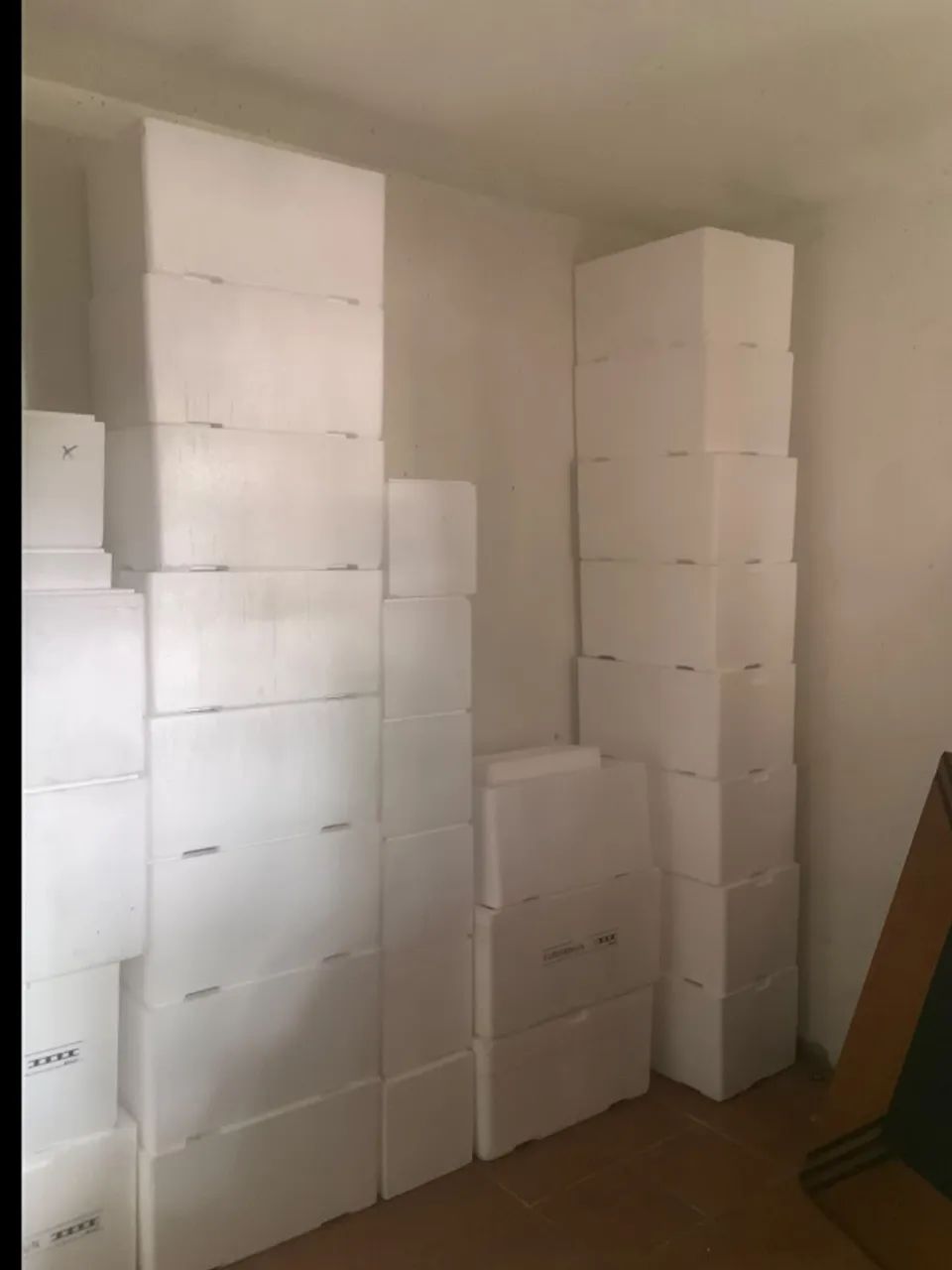 Caixa de Isopor Zero 