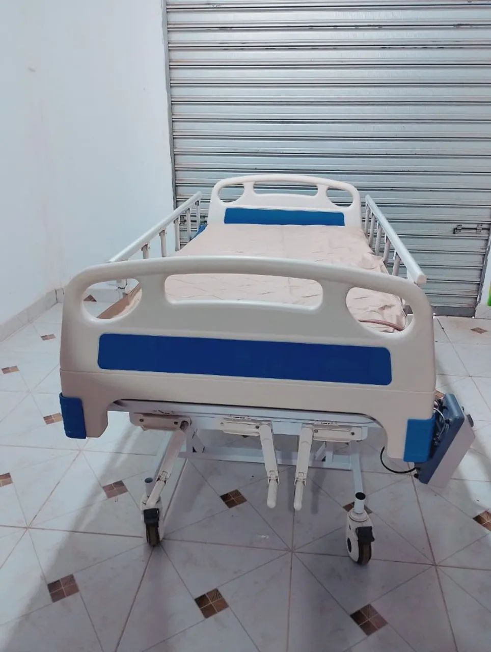 Cama Hospitalar com Colchão pneumático 
