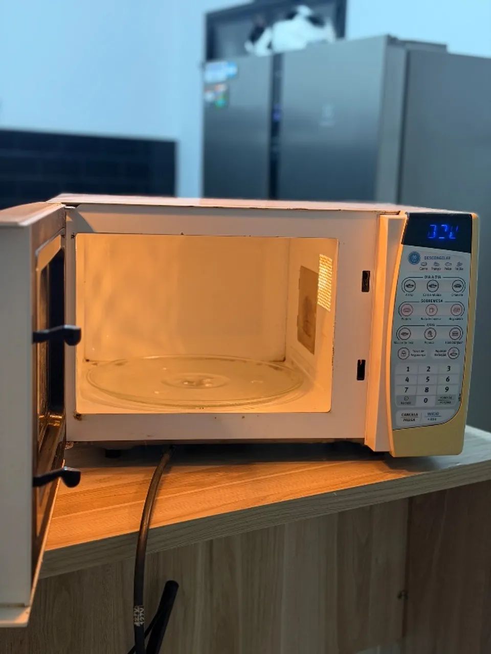 Microondas Electrolux Perfeito Estado - Foto 4