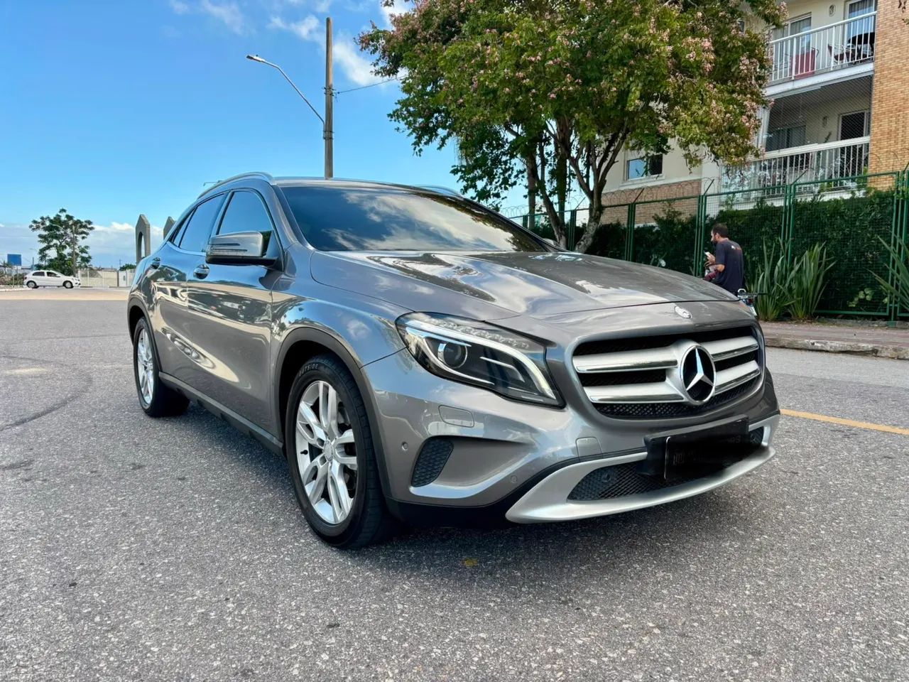 Mercedes-Benz GLA 200 Adv. 1.6/1.6 TB 16V Flex Aut. 2015