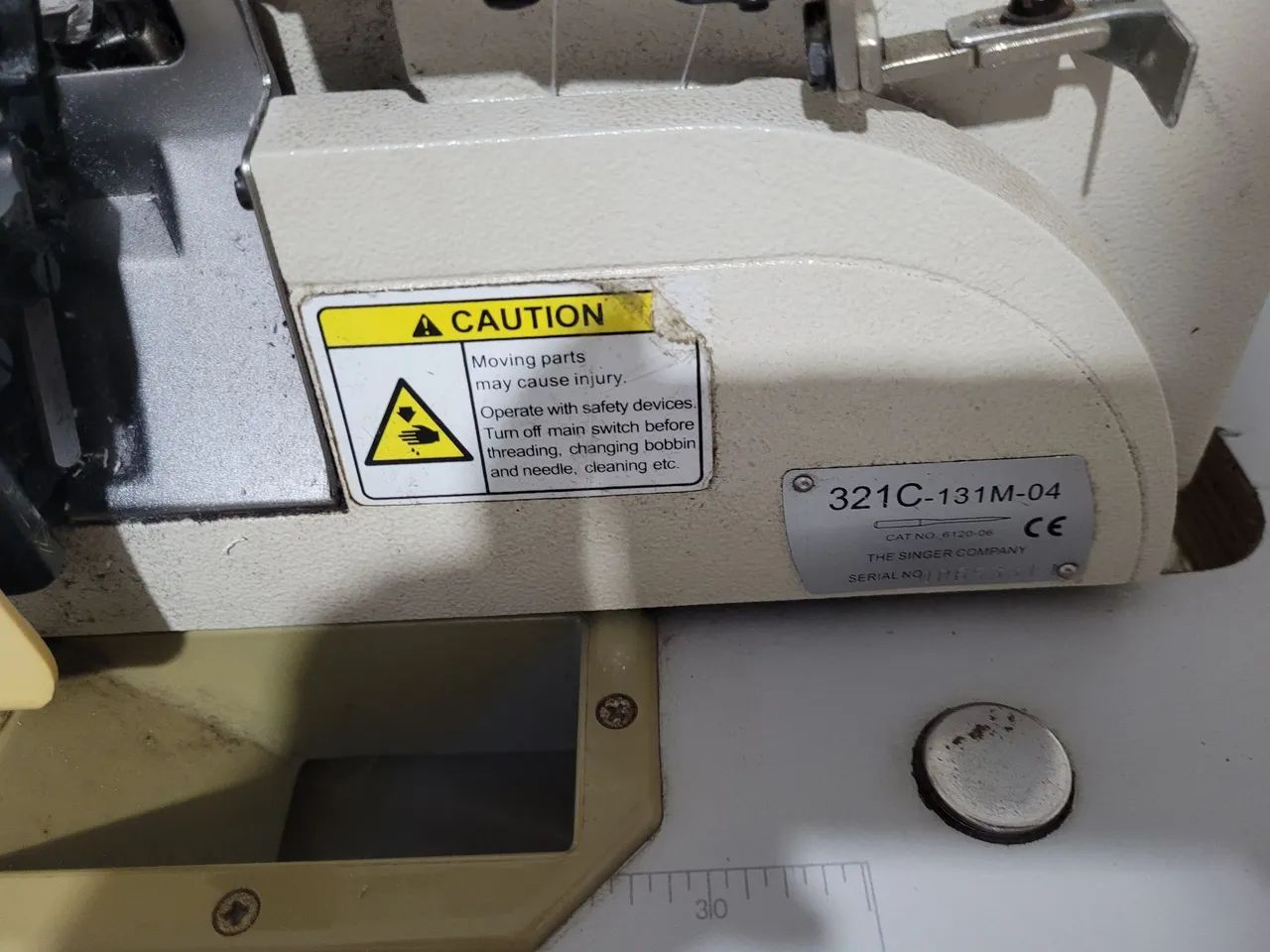 Máquina  overlock singer - Foto 3