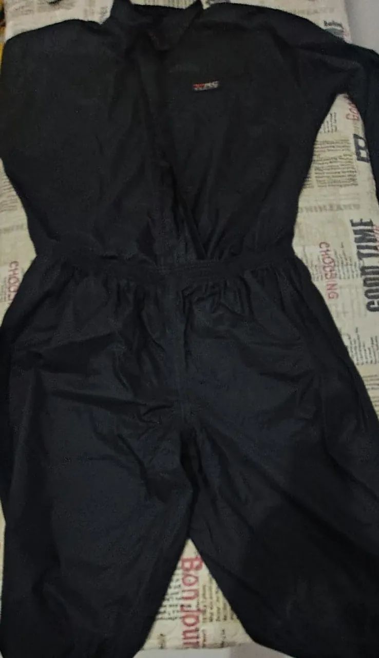Vendo Capa de Chuva Nylon 2XL Piracapas