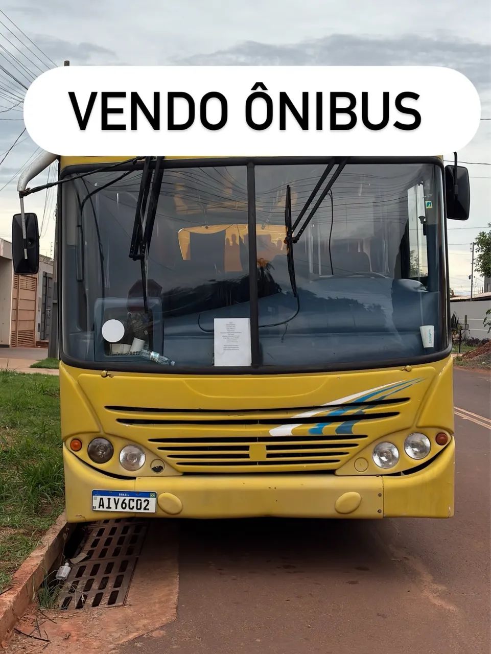 Vendo ônibus 40 passageiros  motor mwm x10