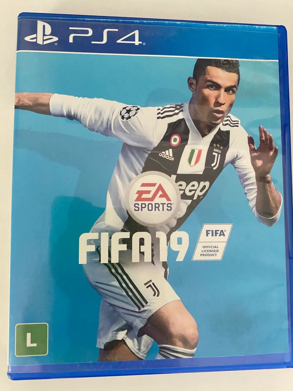 FIFA 19 a venda 