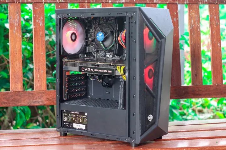 i7 7700 - 16GB - GTX 1080 - Foto 3