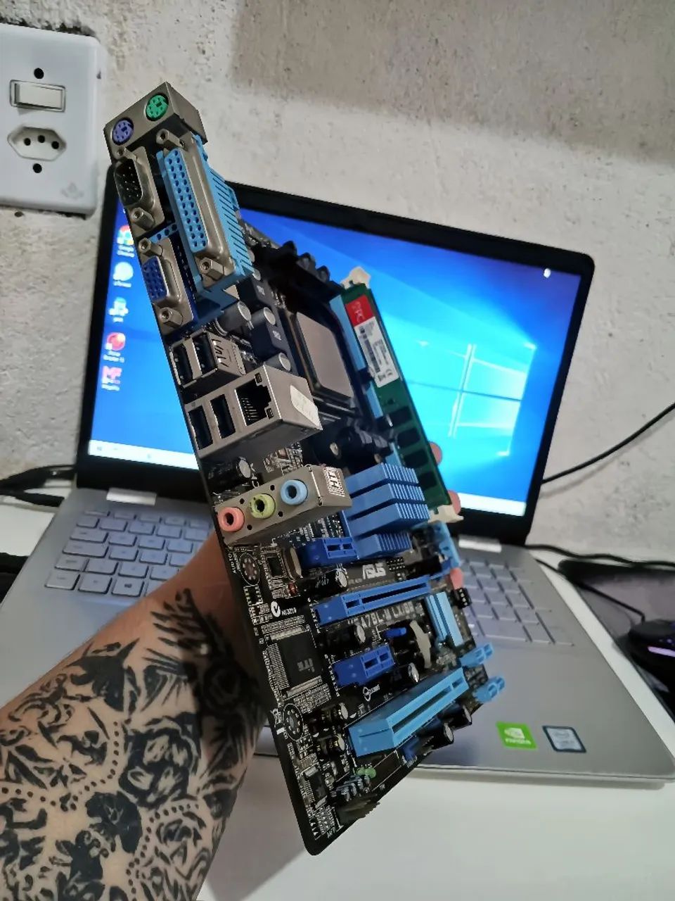 Placa Mãe ASUS M5A78L-M LX BR AM3+ DDR3 - Foto 4