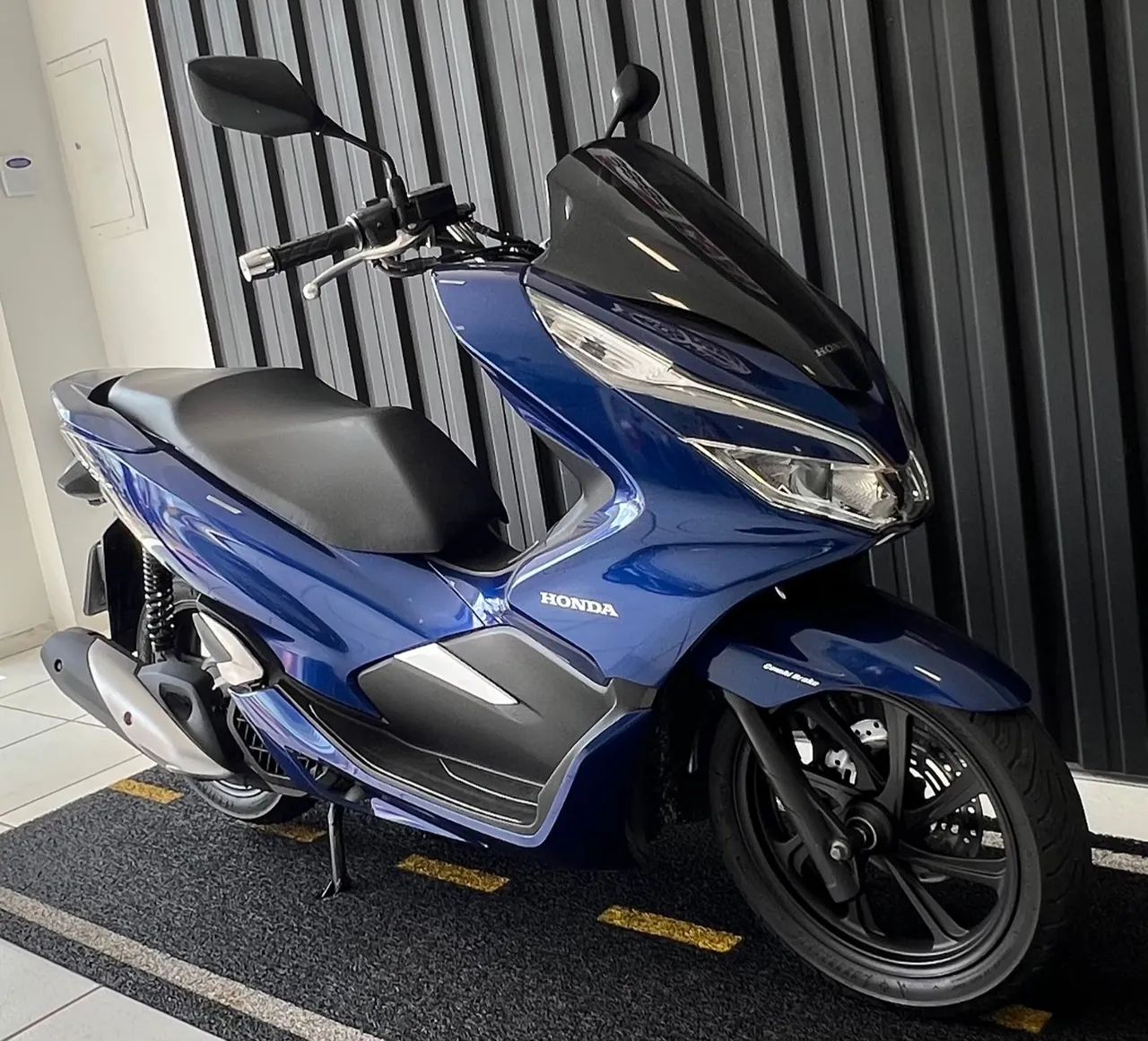 Honda PCX 150 150 cc  - Foto 2