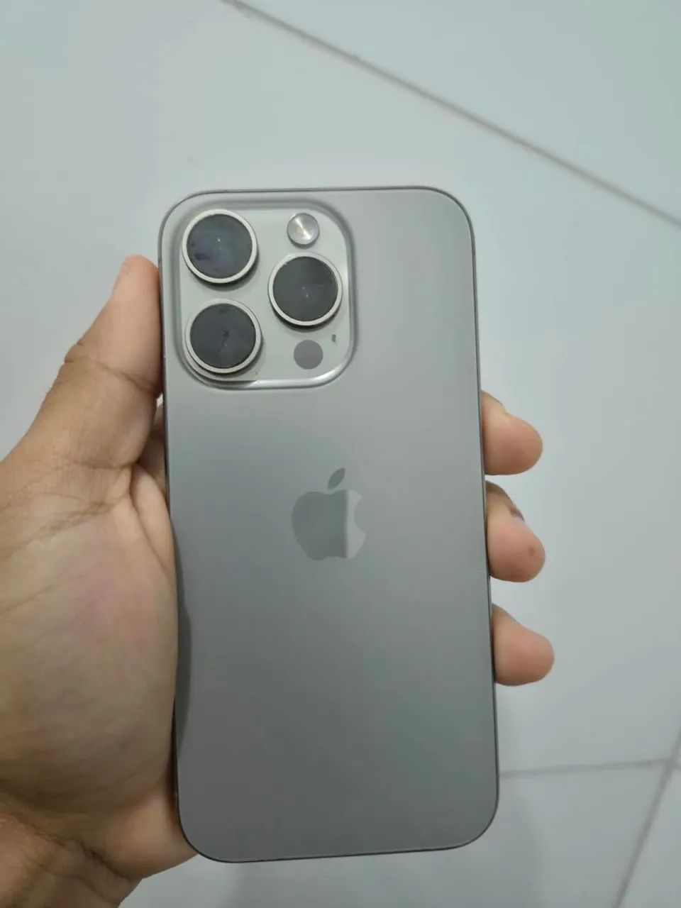 iPhone 15 Pro - Foto 3