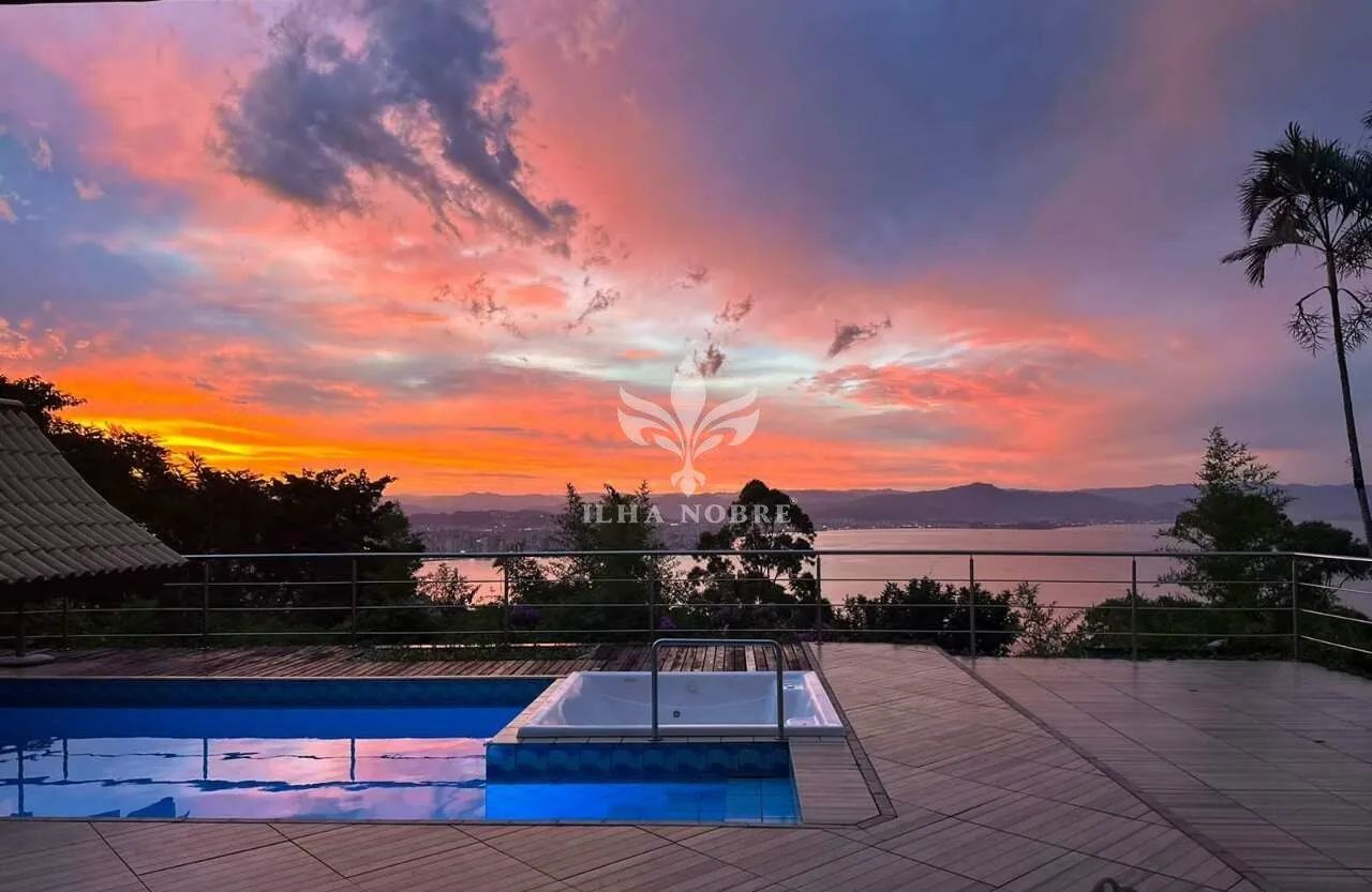 Casa para alugar com 4 Quartos sendo 1 Suíte no Centro de Florianópolis com 410 M² - Foto 2