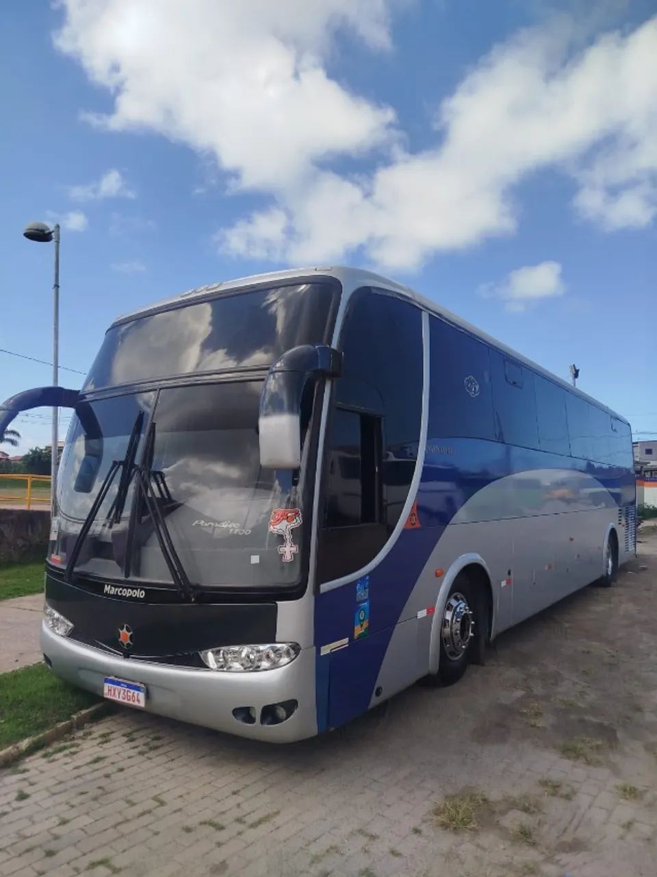 Vende-se ônibus 170 mil
