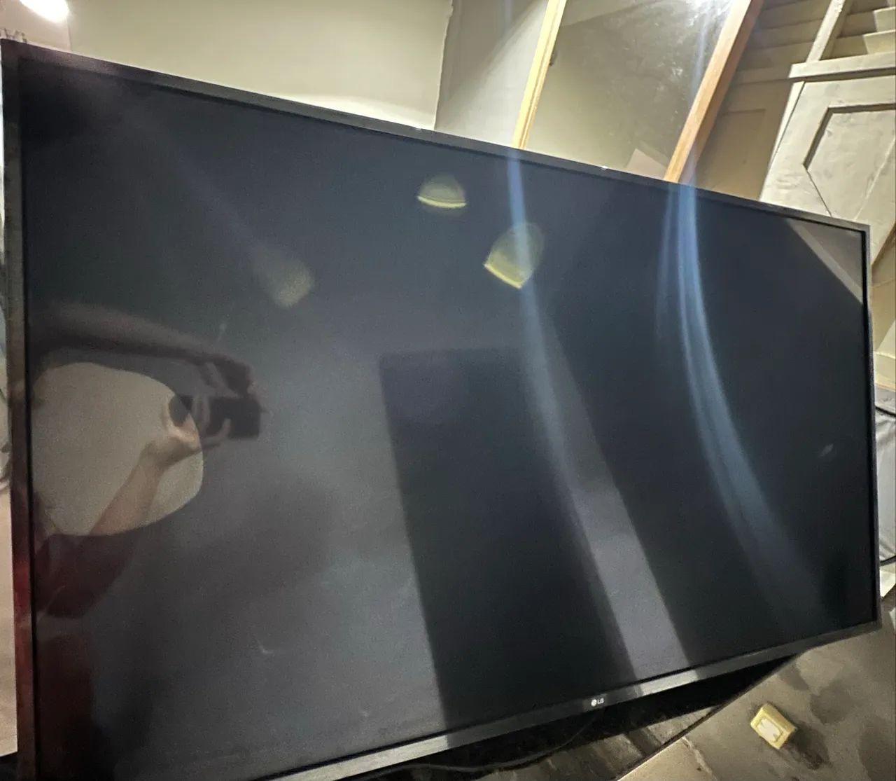 Vendo TV LG Smart 55/ 4K UHD - Modelo 55UP7550PSF (só Tela quebrada)  - Foto 4
