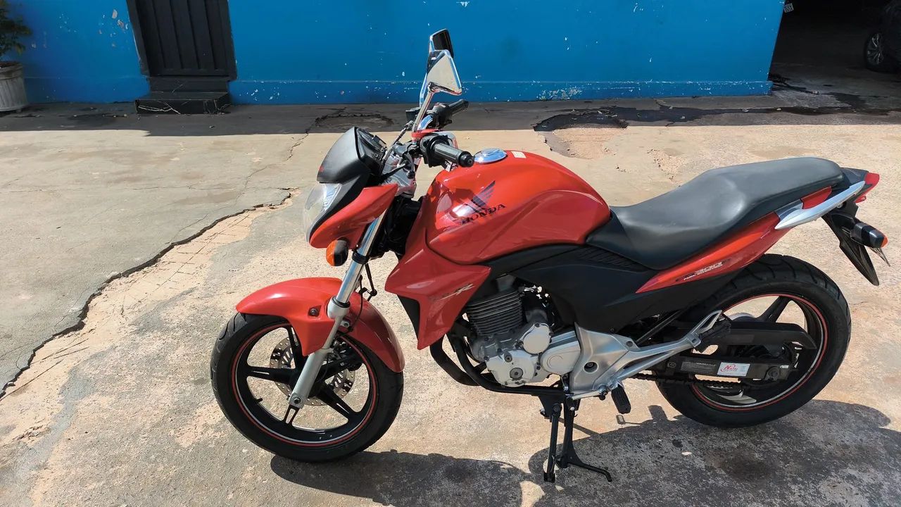 CB 300r