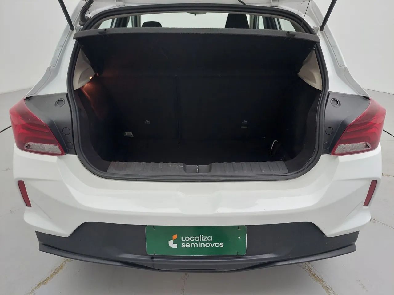 Chevrolet Onix Hatch 1.0 12V Flex Mec. 4P, foto 9 de 18