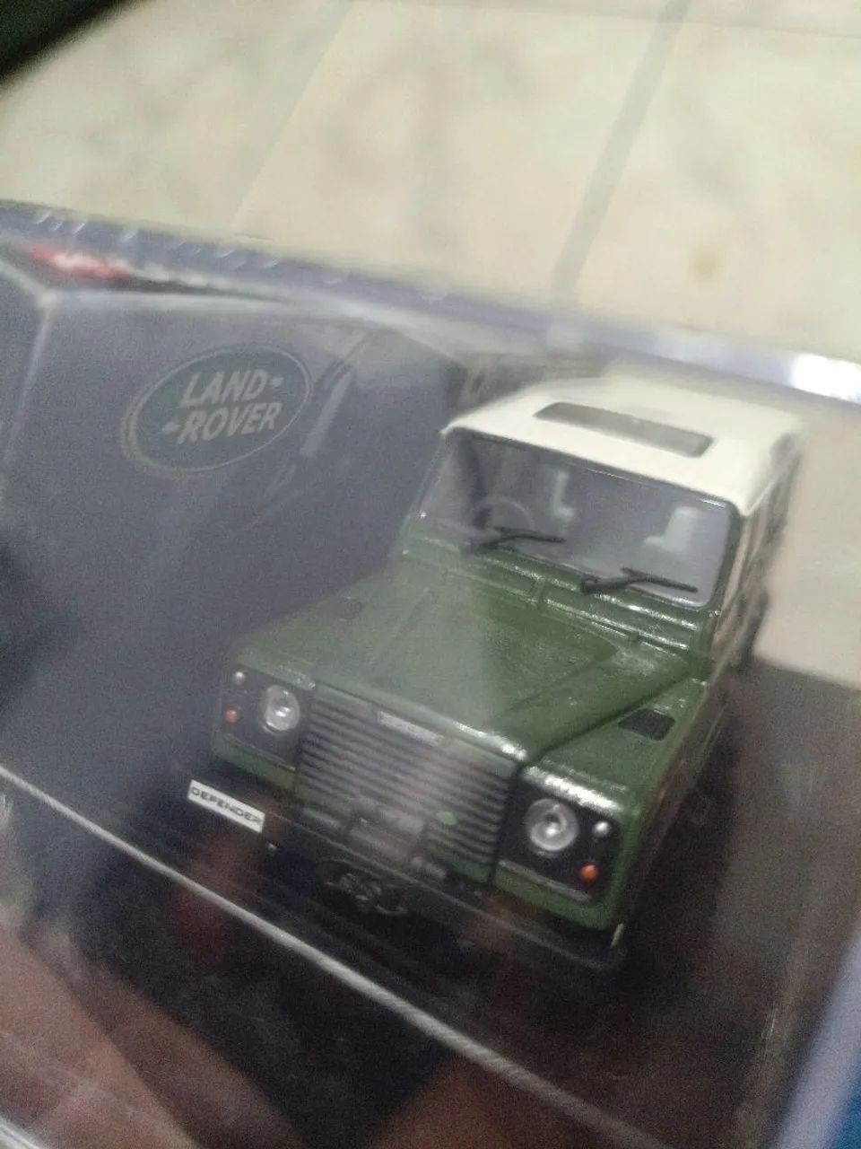 Miniatura Land Rover Defender 110 Ed. Limitada 1:43 Importado  - Foto 2