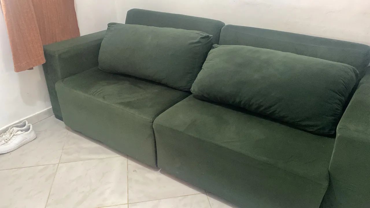 Sofá retrátil verde 