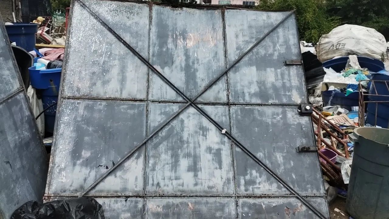 Portão de Aço 