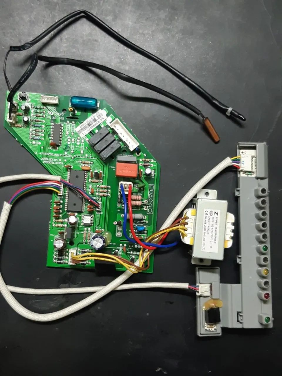 Placa Ar Condicionado Split Springer - KFR90G - Foto 3