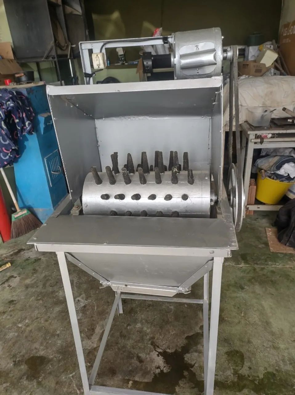 Máquina de depenar frango