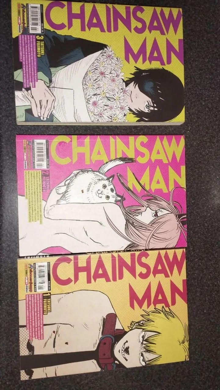 Três volumes juntos de chainws man  - Foto 2