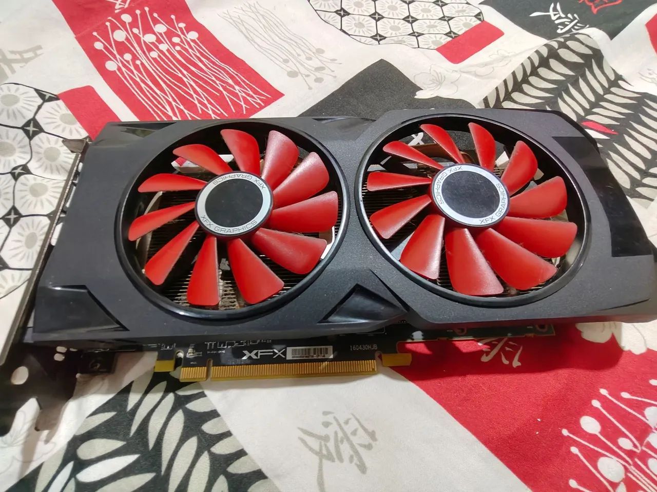 Placa de vídeo RX 470 4gb xfx
