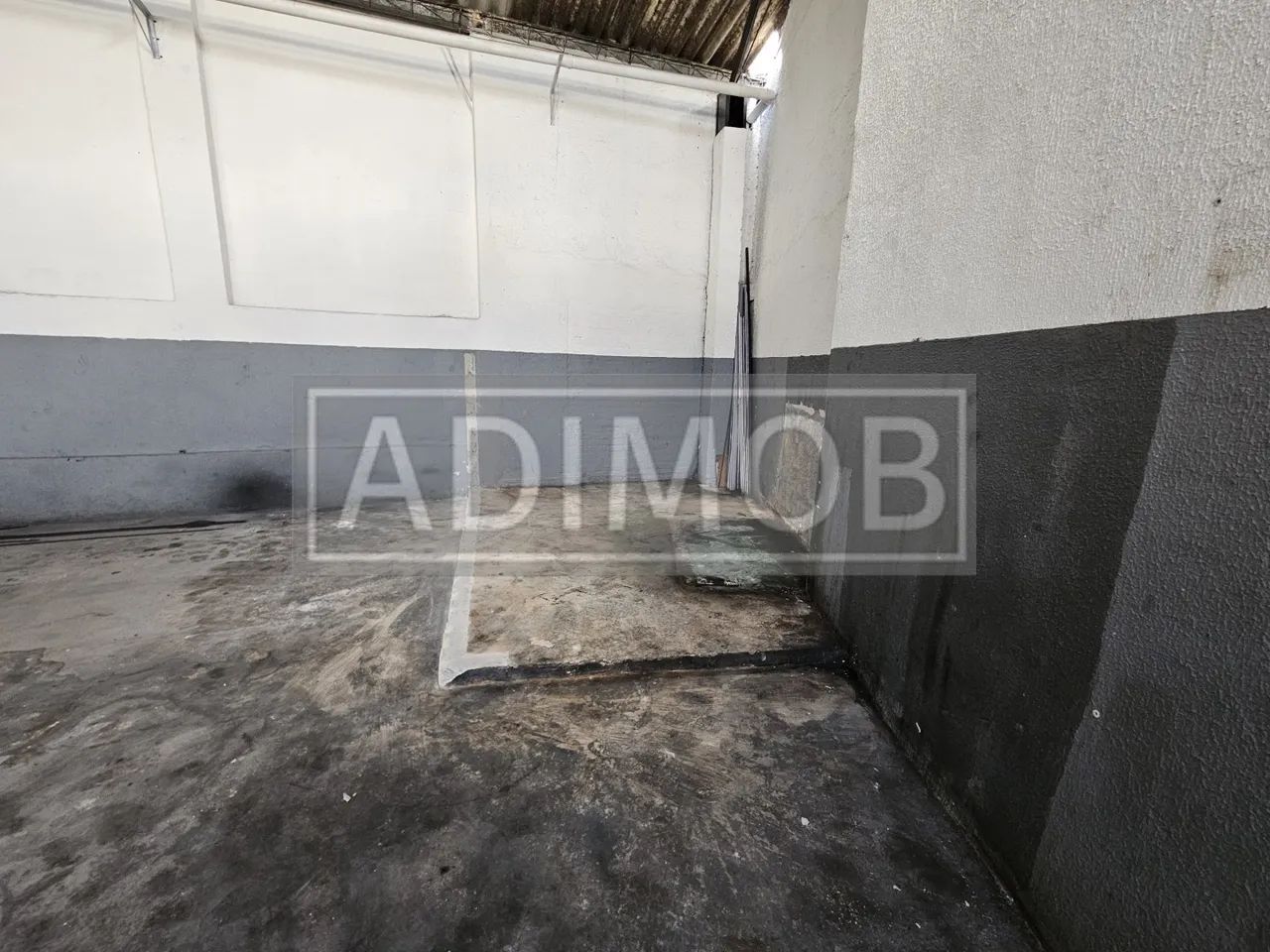 Galpão com área de 346m2, escritorio, 02 banheiros, - Foto 5