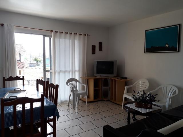 Lindo Sobrado para temporada, na Praia de Enseada - SC, acomoda até 14 pessoas - Foto 11