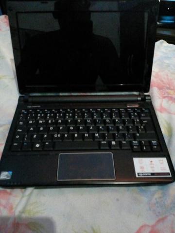 Netbook Goldentec HD 320 GB 2 GB memória RAM