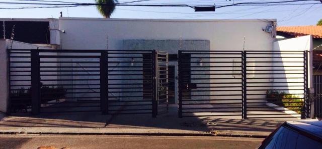 Casa comercial jardim cuiabá, ótima localização.