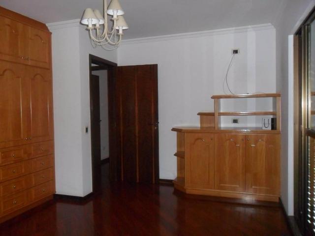 Sobrado para venda no bairro Sítio Cercado - Curitiba - PR - Foto 17
