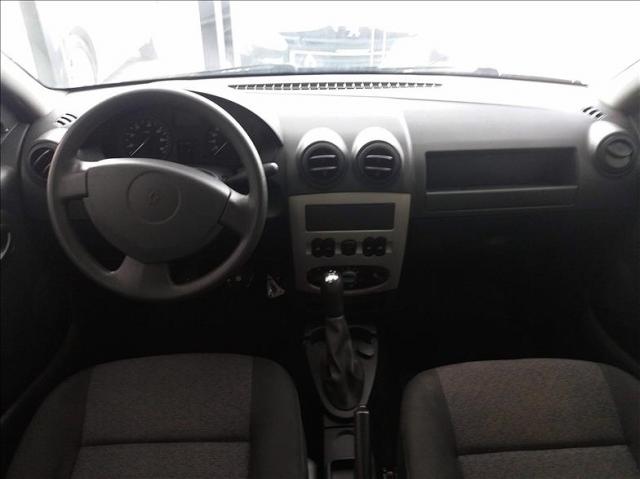 Renault Logan 1.6 Expression 8v