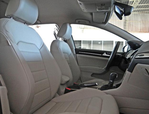 Volkswagen Golf Tsi Highline 1.4. Prata 2016/2017 - Foto 16