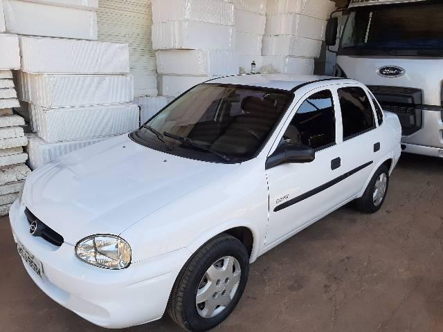 Corsa sedan