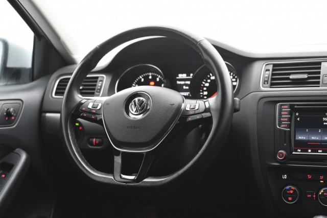 VOLKSWAGEN JETTA COMFORTLINE 1.4 16V TSI AUT./2016 - Foto 6