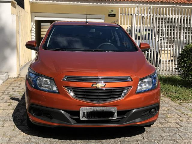 Onix LT 1.4 2013 COMPLETO 2 DONO - Foto 3