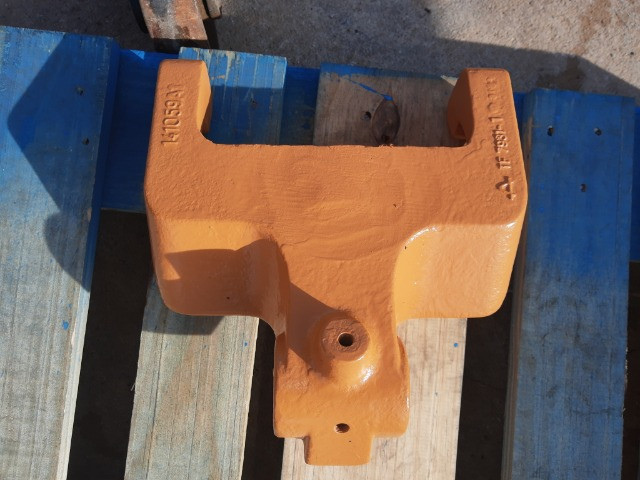 Trava do retro ?Trinco? retroescavadeira CASE 580L/ M ? p/n 379941A1 - Foto 4