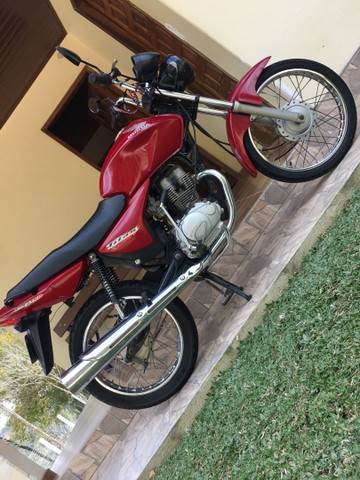 TITAN KS 150