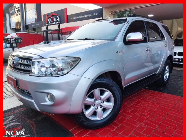 TOYOTA HILUX SW4 SRV 4X4 AUT. COMPLETA 2010 7 LUGARES IMPECÁVEL IMPERDÍVEL FINANCIA 100%