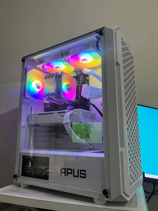 Pc Gamer Branco / Roda tudo!