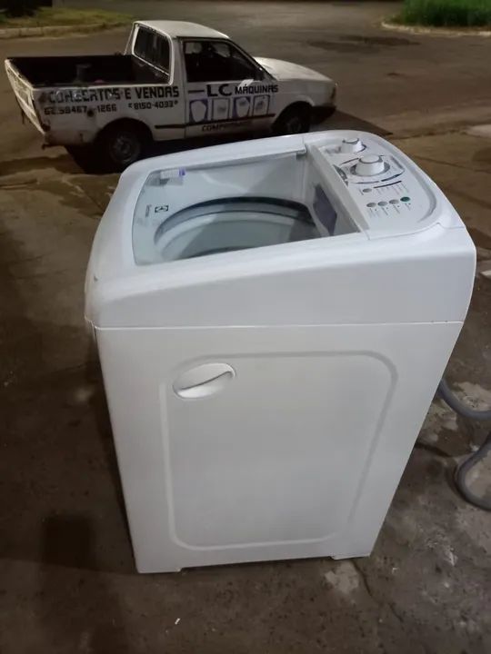 Máquina de Lavar Eletrolux 13 kg semi nova - Foto 4