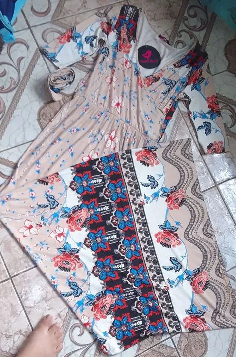 Vestido estampado floral - Foto 4